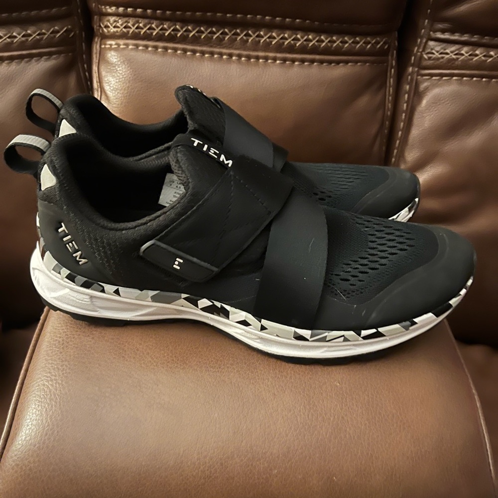 TIEM spin shoes